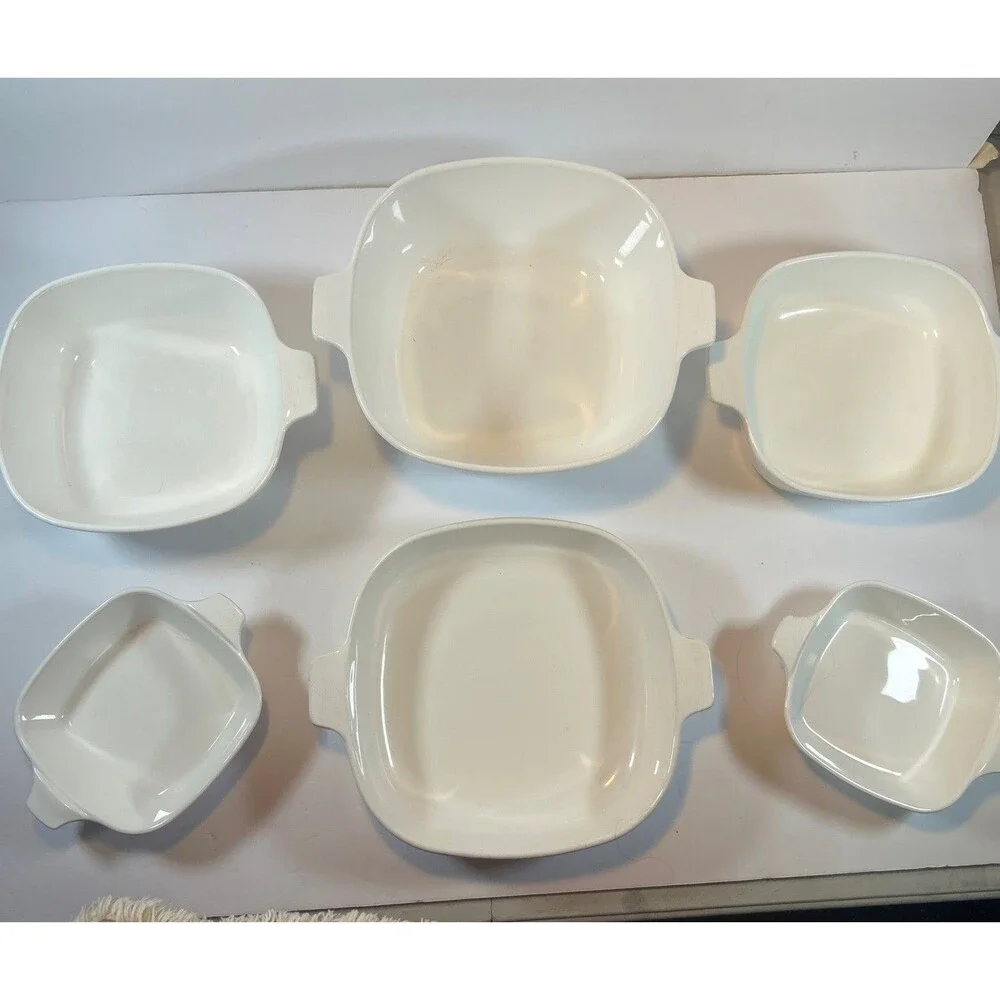 Vintage CorningWare Blue Cornflower 9-Piece Set (6 Dishes, 3 Pyrex Lids)
